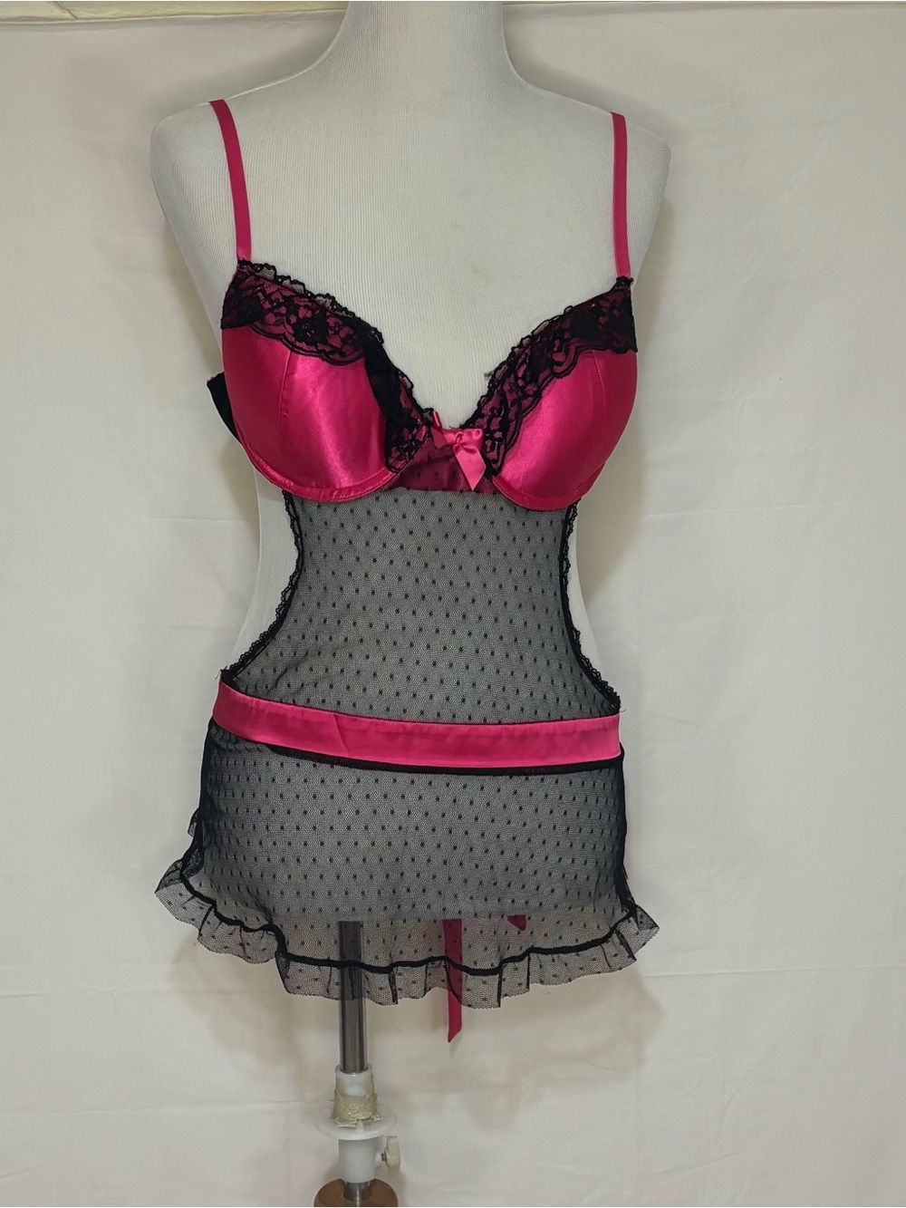 Apt. 9 Fuchsia and Black Sheer Lace Babydoll Chemise
